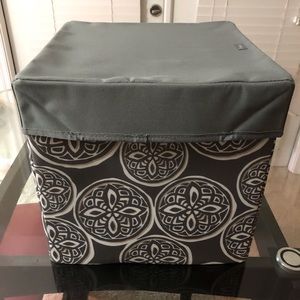 Thirty one storage cube